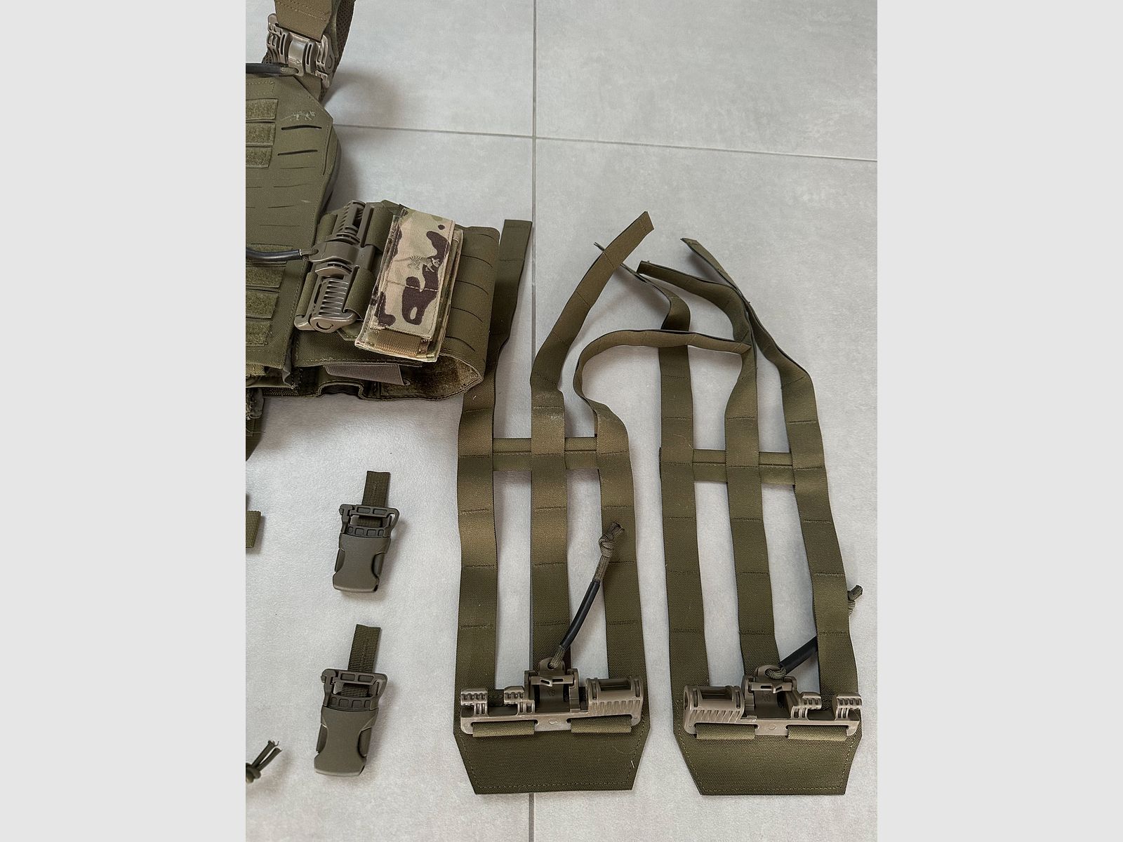 Tasmanian Tiger Plattenträger mit Extras, Tiefstpreis!!!