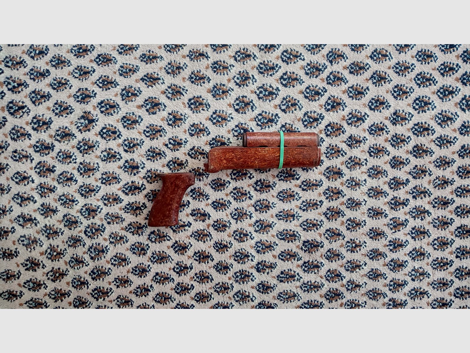 Original VZ.58 "Beaver Barf" Bakelit Handschutz und Griff / auch geeignet für CSA Sporter / Set #4