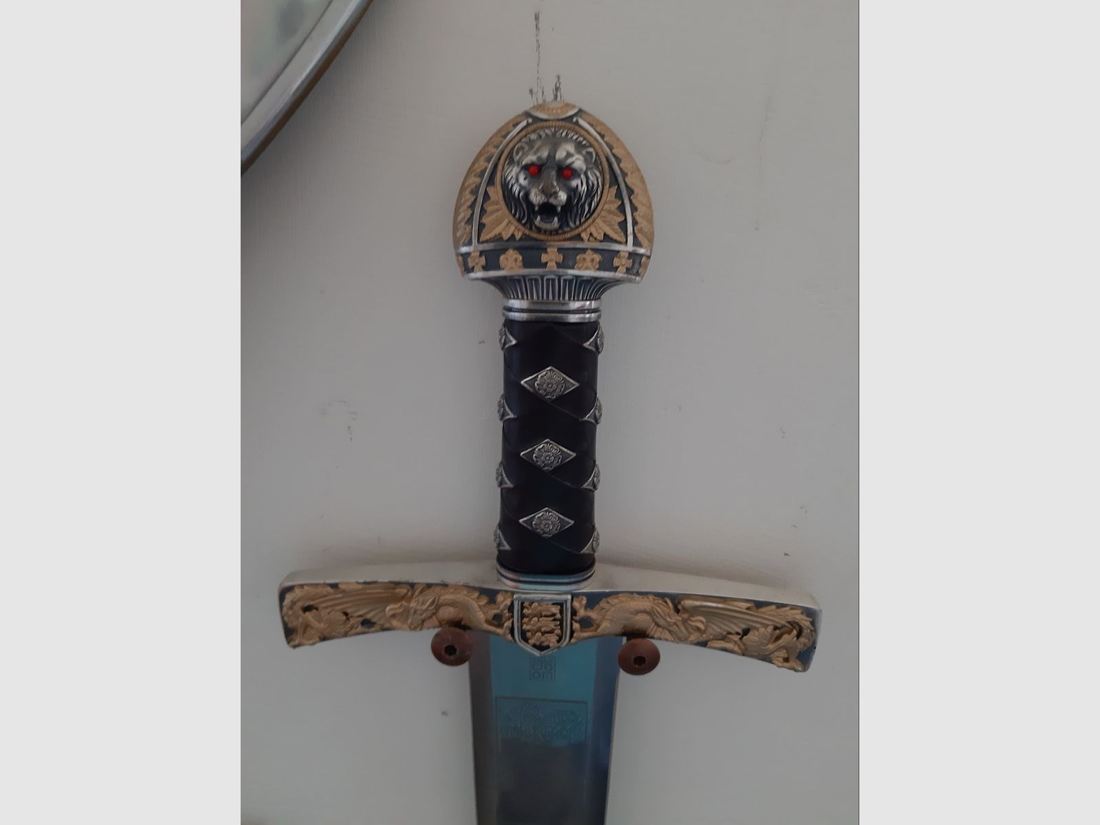 SCHWERT + DOLCH von KÖNIG RICHART LÖWENHERZ ! ABSOLUTER TIEFPREIS, noch billiger wird es nicht mehr !!!