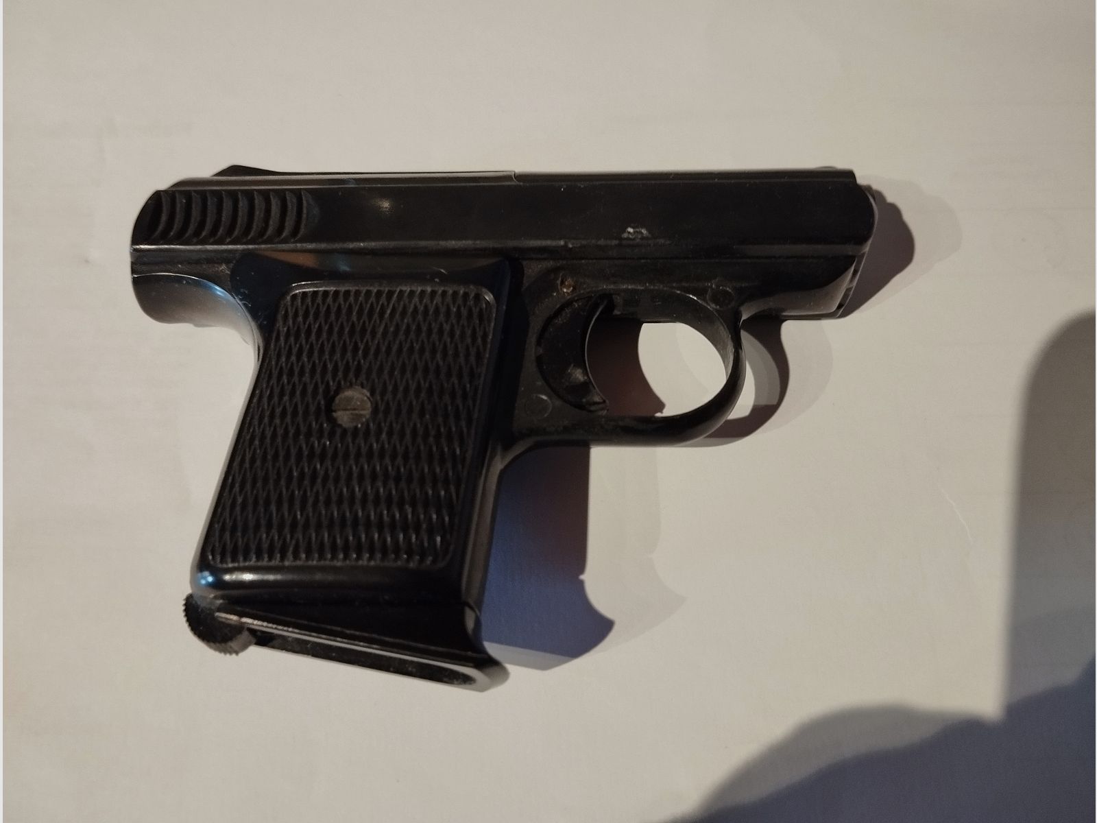 de Rhoner Sportwaffen Fabrik Automatik 8 mm Gaz ou cartouche à blanc modèle SM 10 de 1969 en bonne qualité