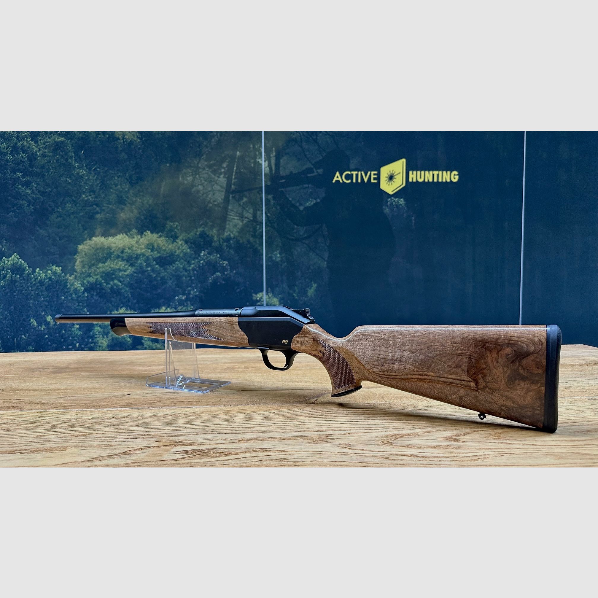 Blaser R8 / HK 3 / M15x1 / gekürzter Lauf / goldenes Logo / AH Kammergriffkugel / Kaliber nach Wahl