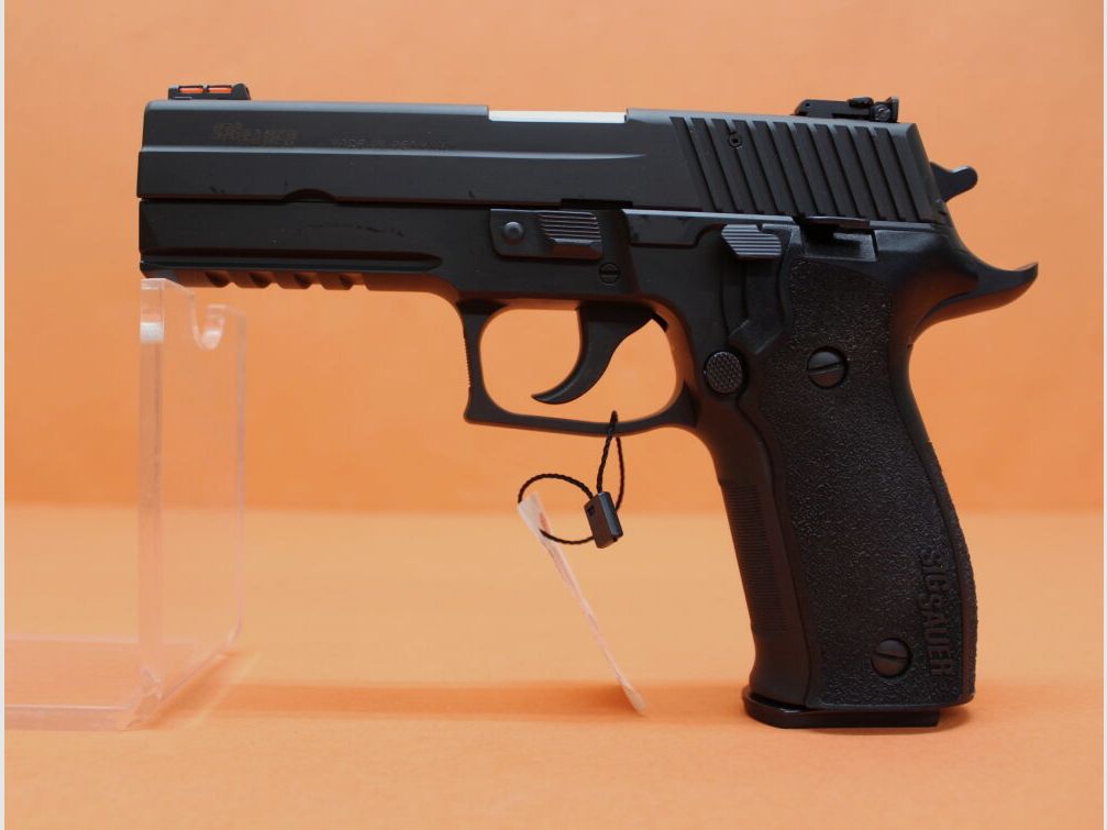 SIG Sauer Ha.Pistolet 9mmLuger SIG Sauer P226LDC II 112mm lufa, czarny, w zestawie z pakietem strzeleckim! (9mmPara/9x19)