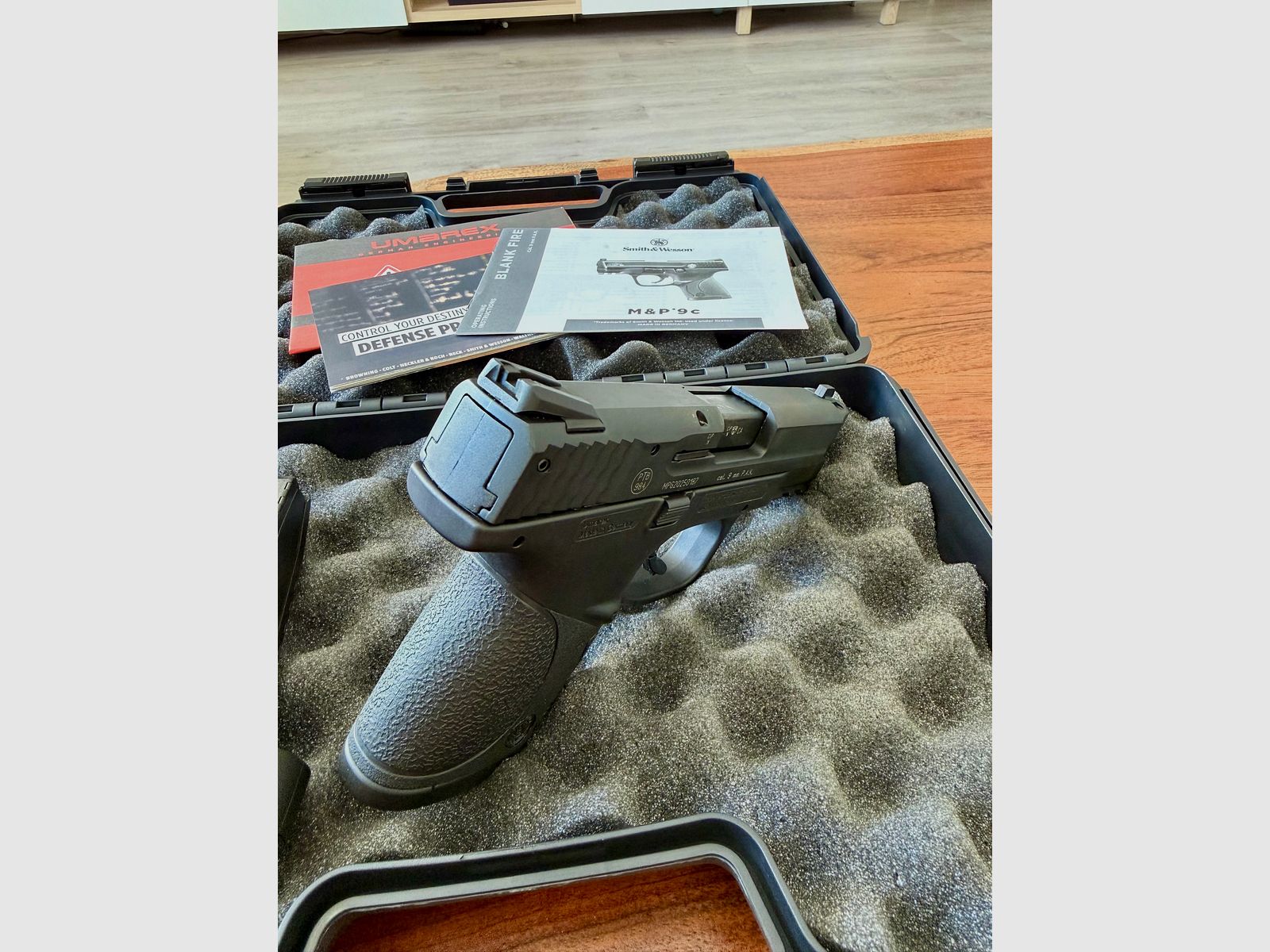 S&W M&P 9c - 9mm PAK - NEU