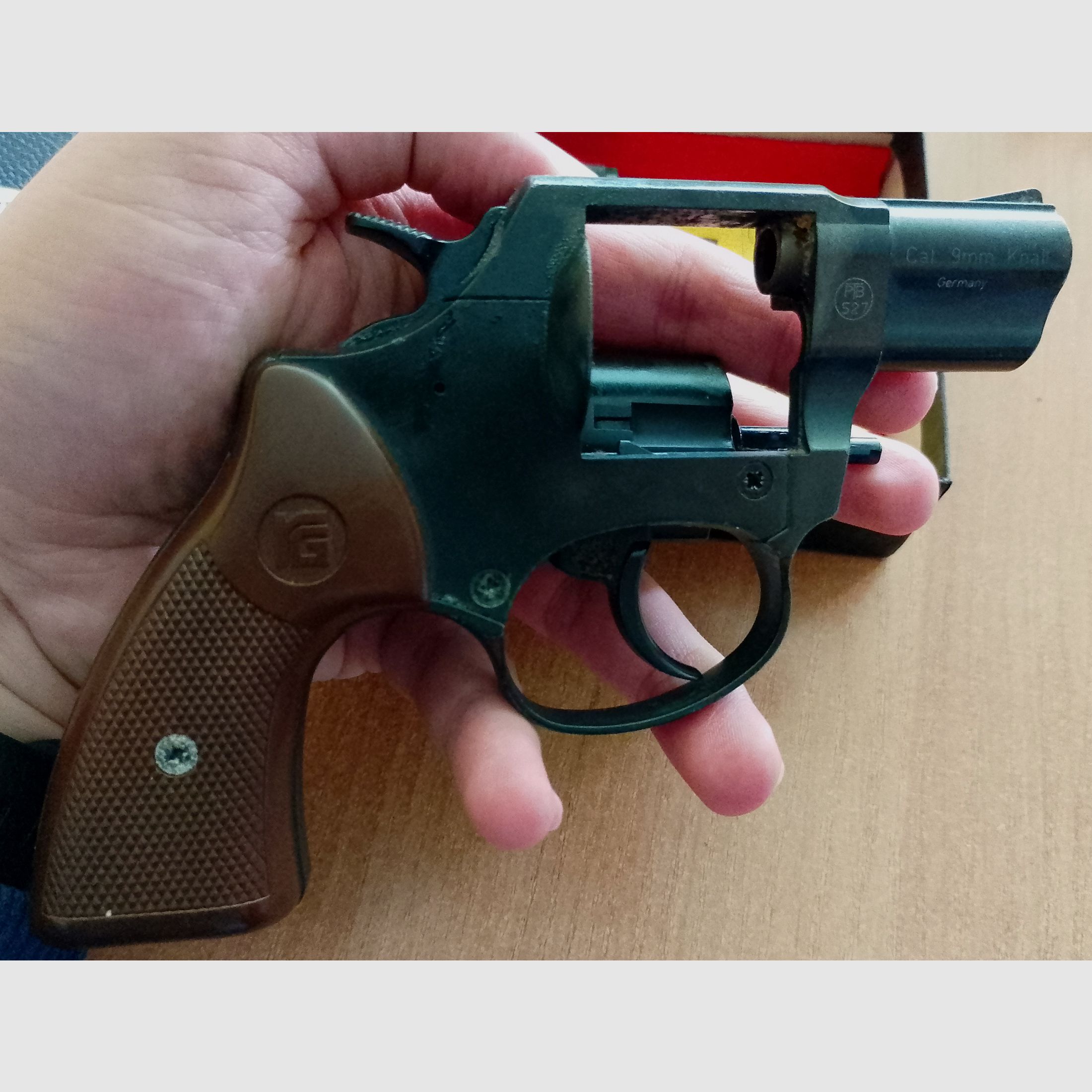 Röhm RG 59N Le Petit Schreckschussrevolver im Kaliber 9mm R.K. mit OVP!