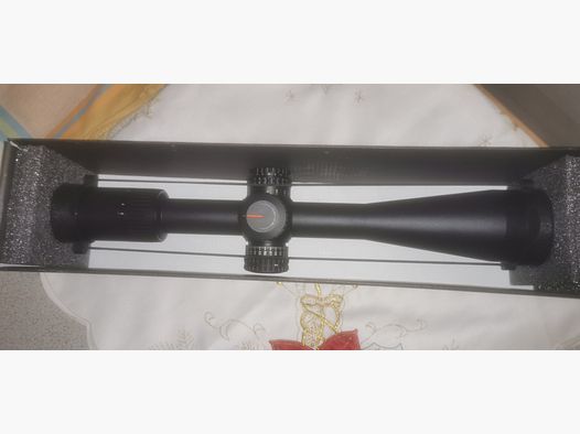 VORTEX Viper PST gen II 5-25x50 MOA FFP