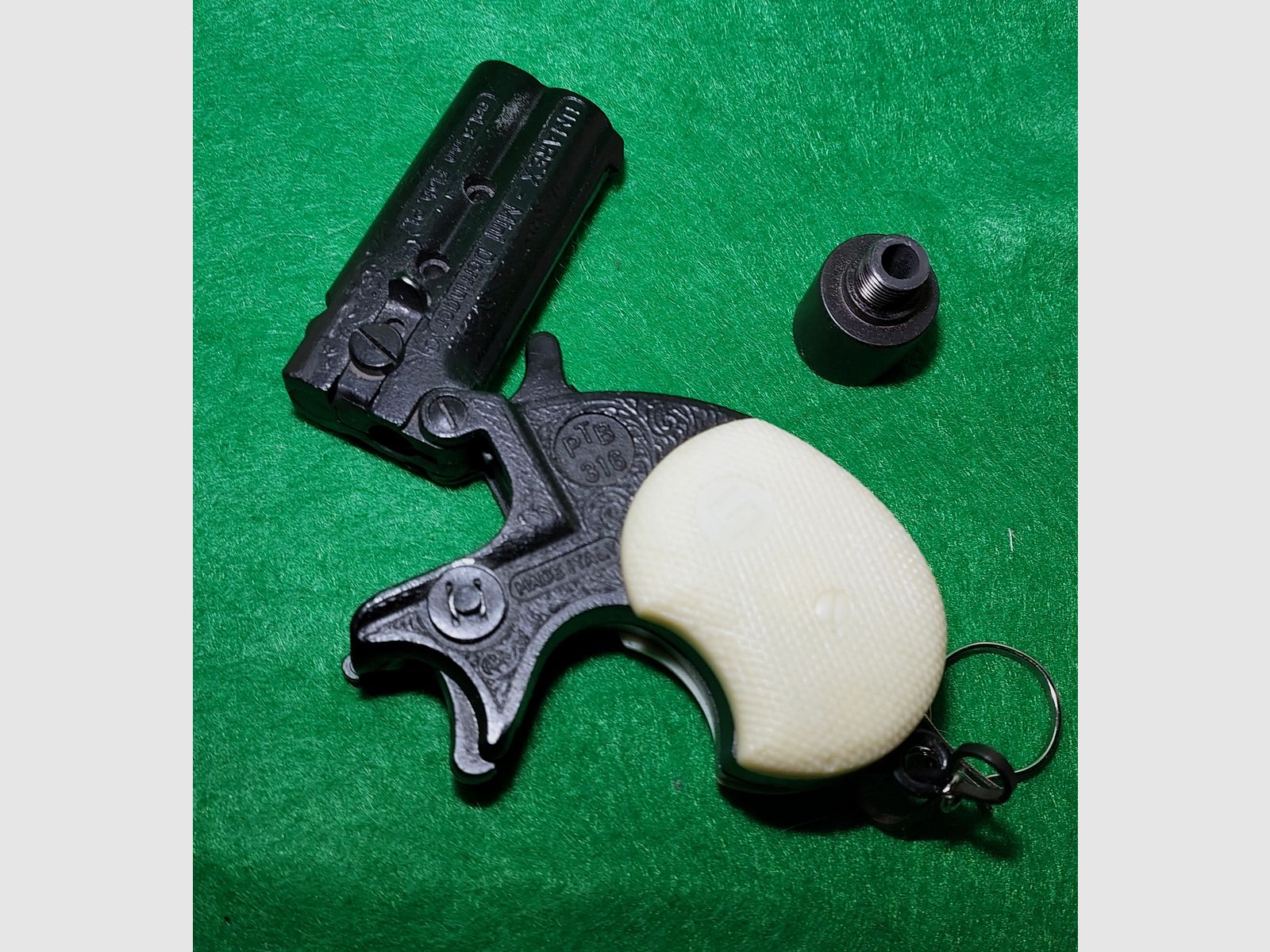 Sammlerstück Umarex Mini Derringer 6mm PTB 316