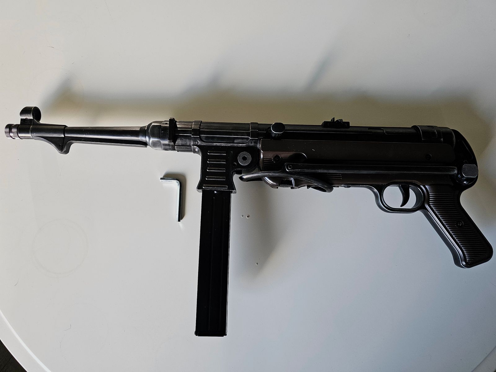 Legends CO2 MP40