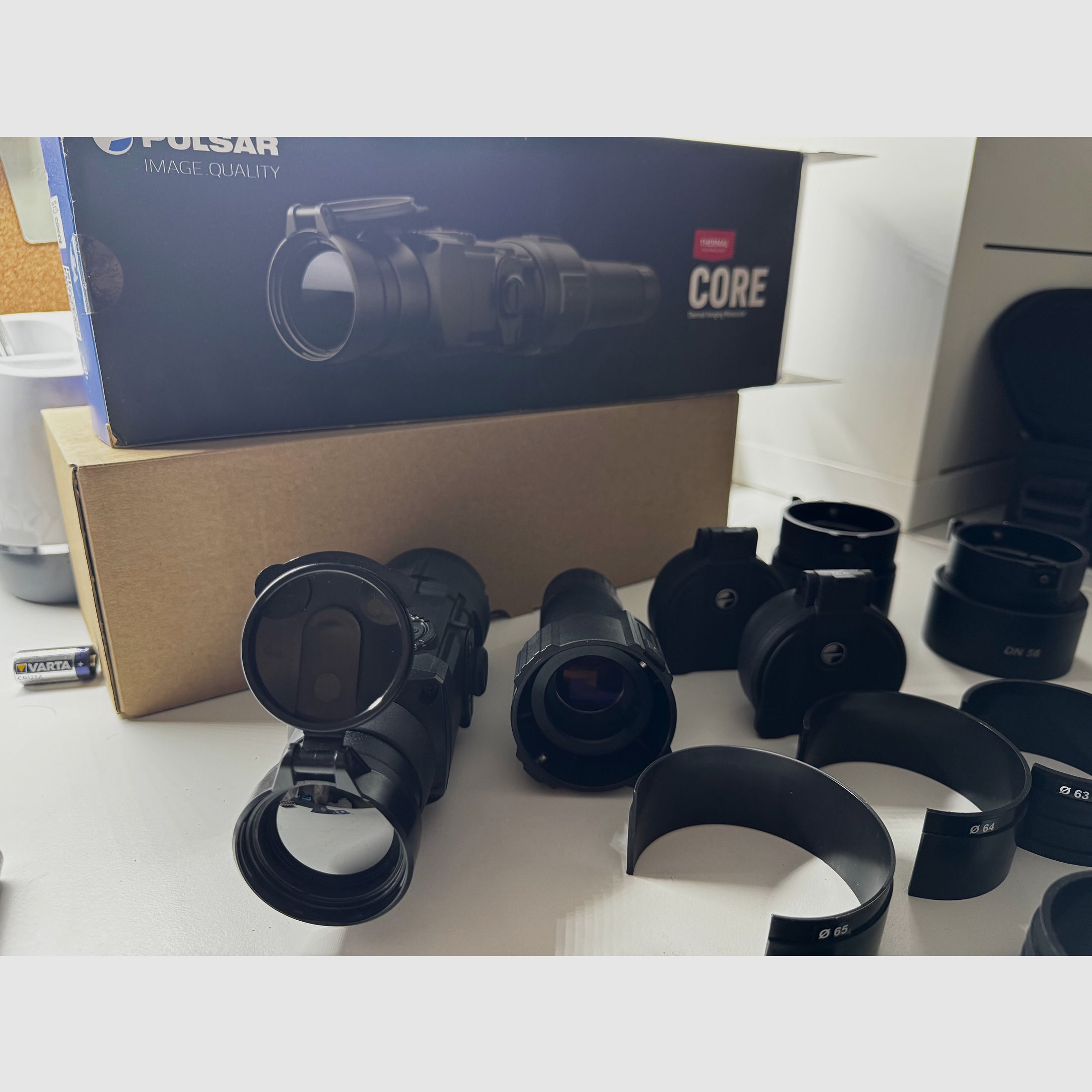 Pulsar core  FXQ55BW Neuwertig inkl 2 Montageadapter und Zubehör 