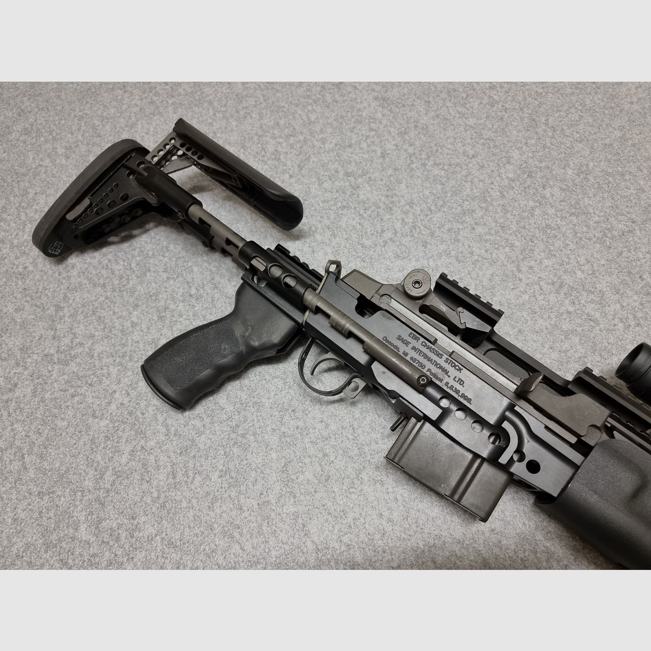 LuxDefTec LDT M14 Socom mit original Sage EBR Chassis + original Springfield Armory M1A Montage