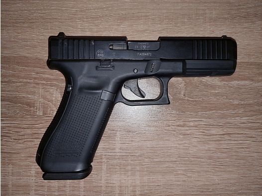Glock 17 Gen 5 | 9mm P.A.K. (+ Holster)