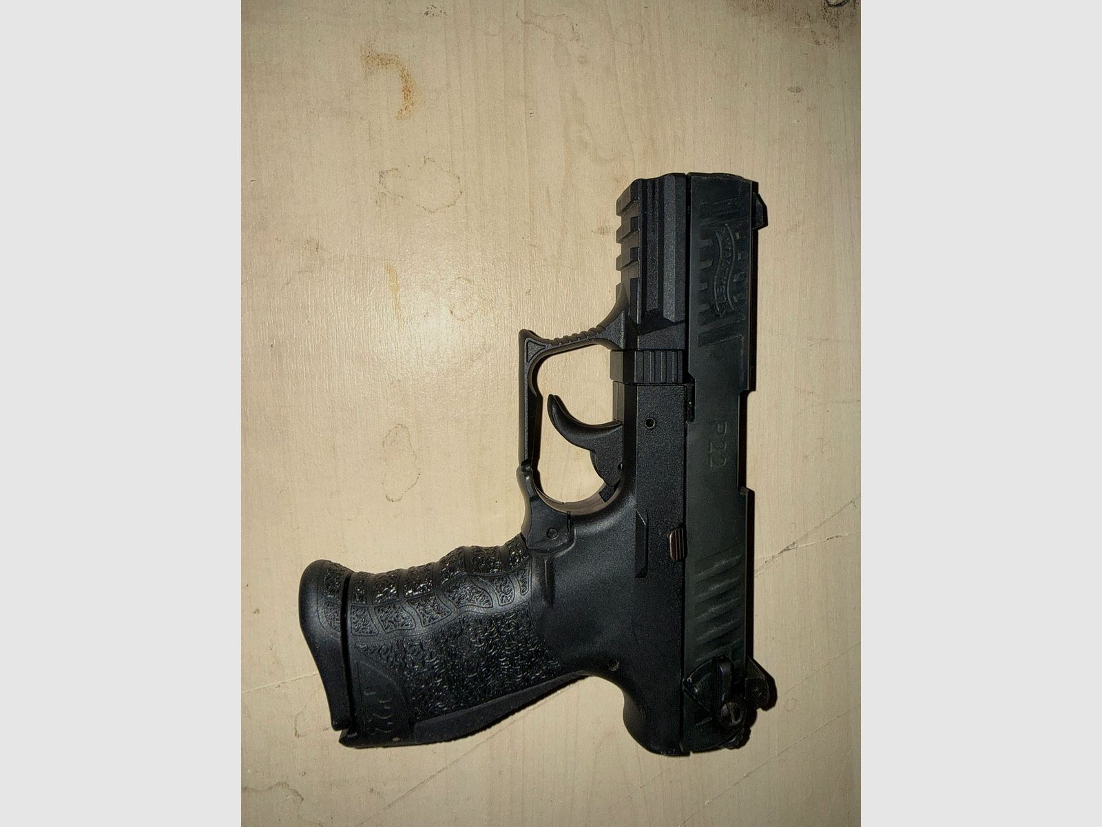 Walther P22 con accesorios