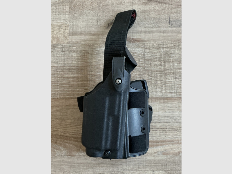 Safariland Oberschenkel-Holster Glock 17 und Lichtmodulaufnahme