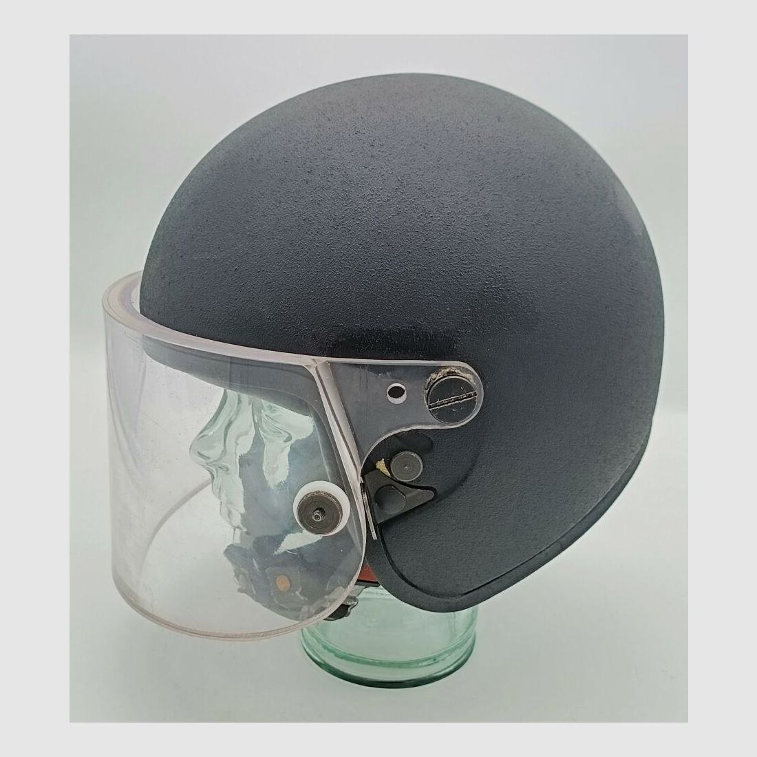 Elmetto di polizia Schuberth P100 in Kevlar con visiera balistica