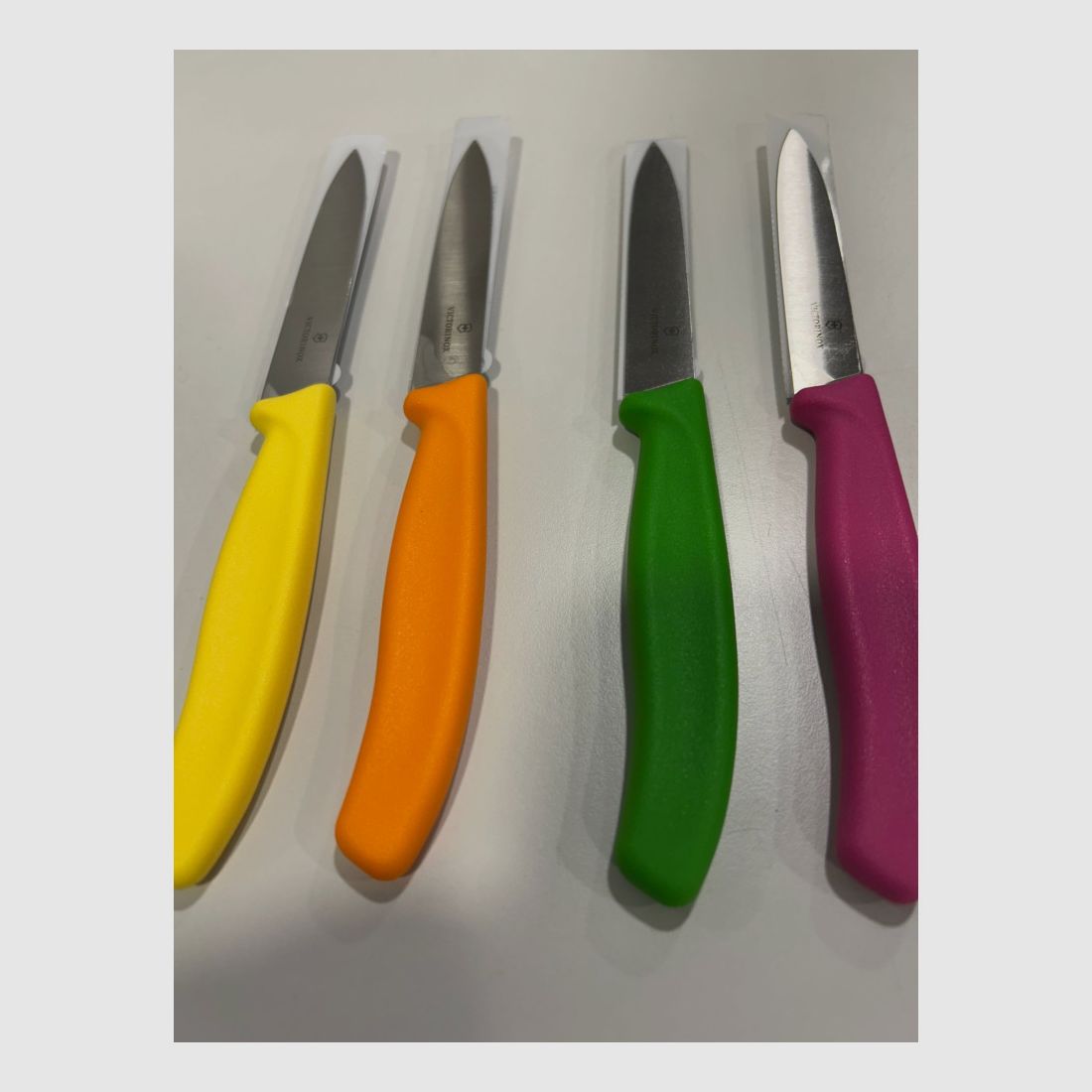 KÜCHENMESSER CLASSIC VICTORINOX 8CM GELB, Bild 2 von 2