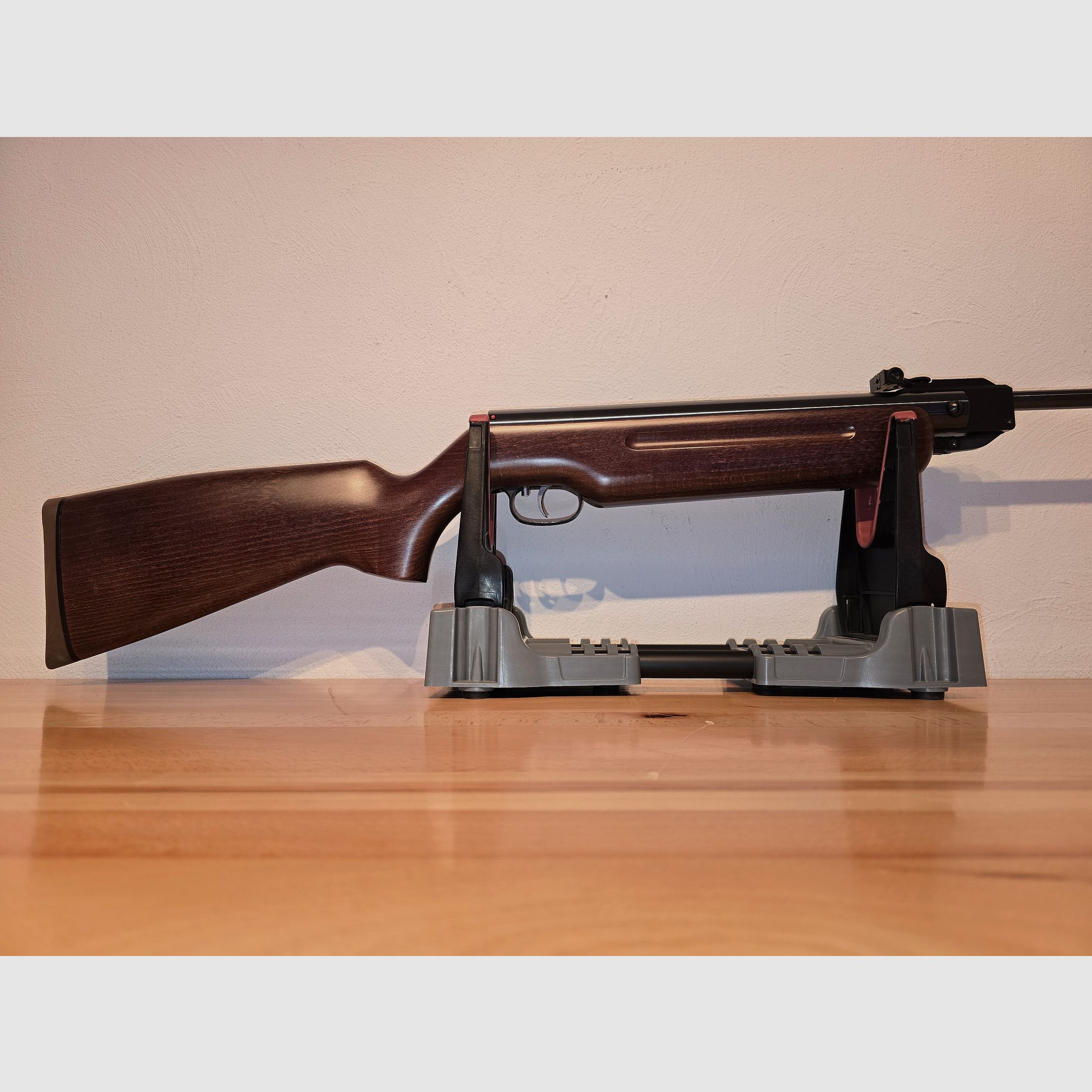 Luftgewehr Weihrauch HW 35 mit offener Visierung im Kaliber 4,5 mm