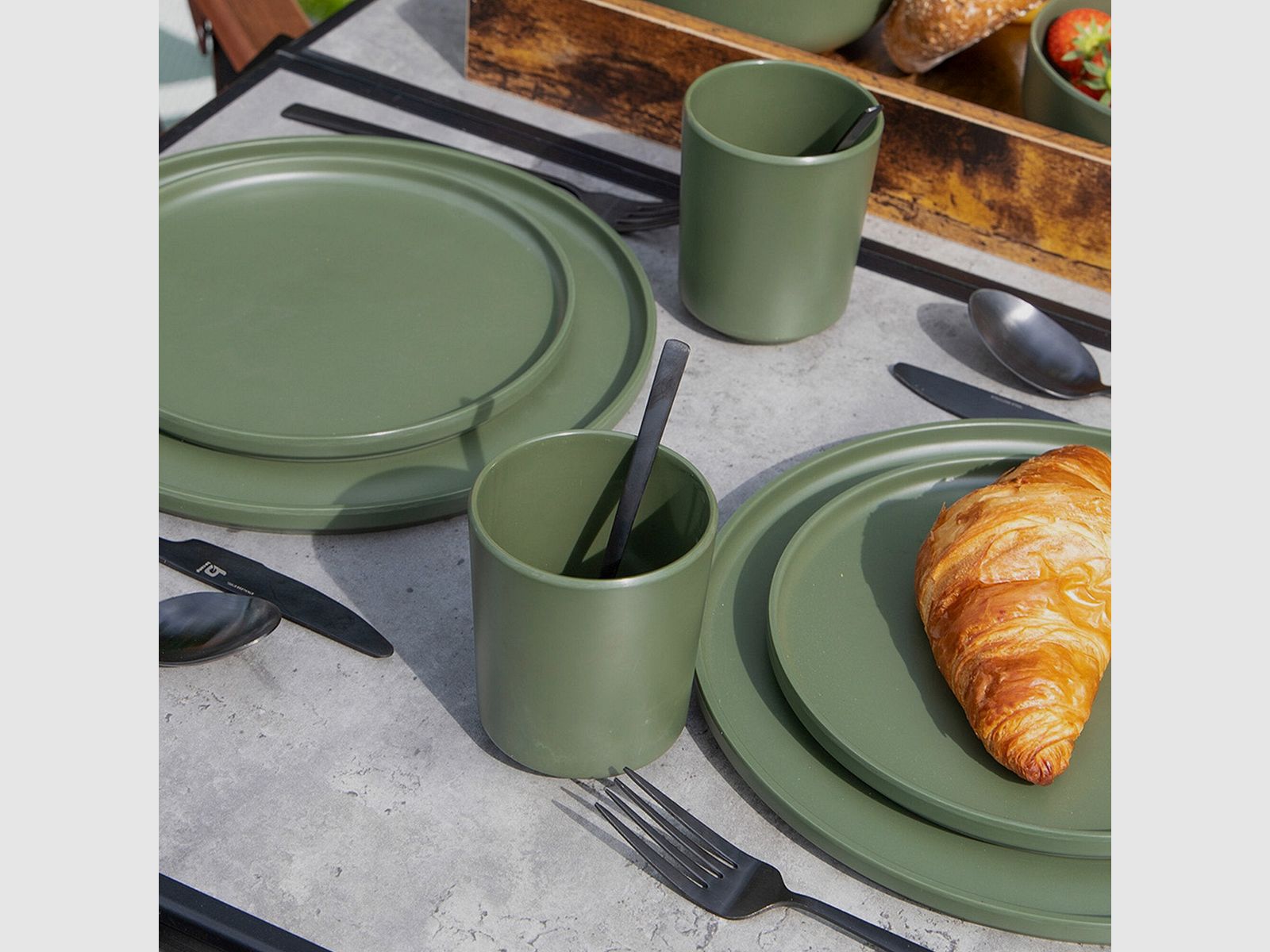 Set di piatti Patom 16 pezzi, immagine 1 di 4