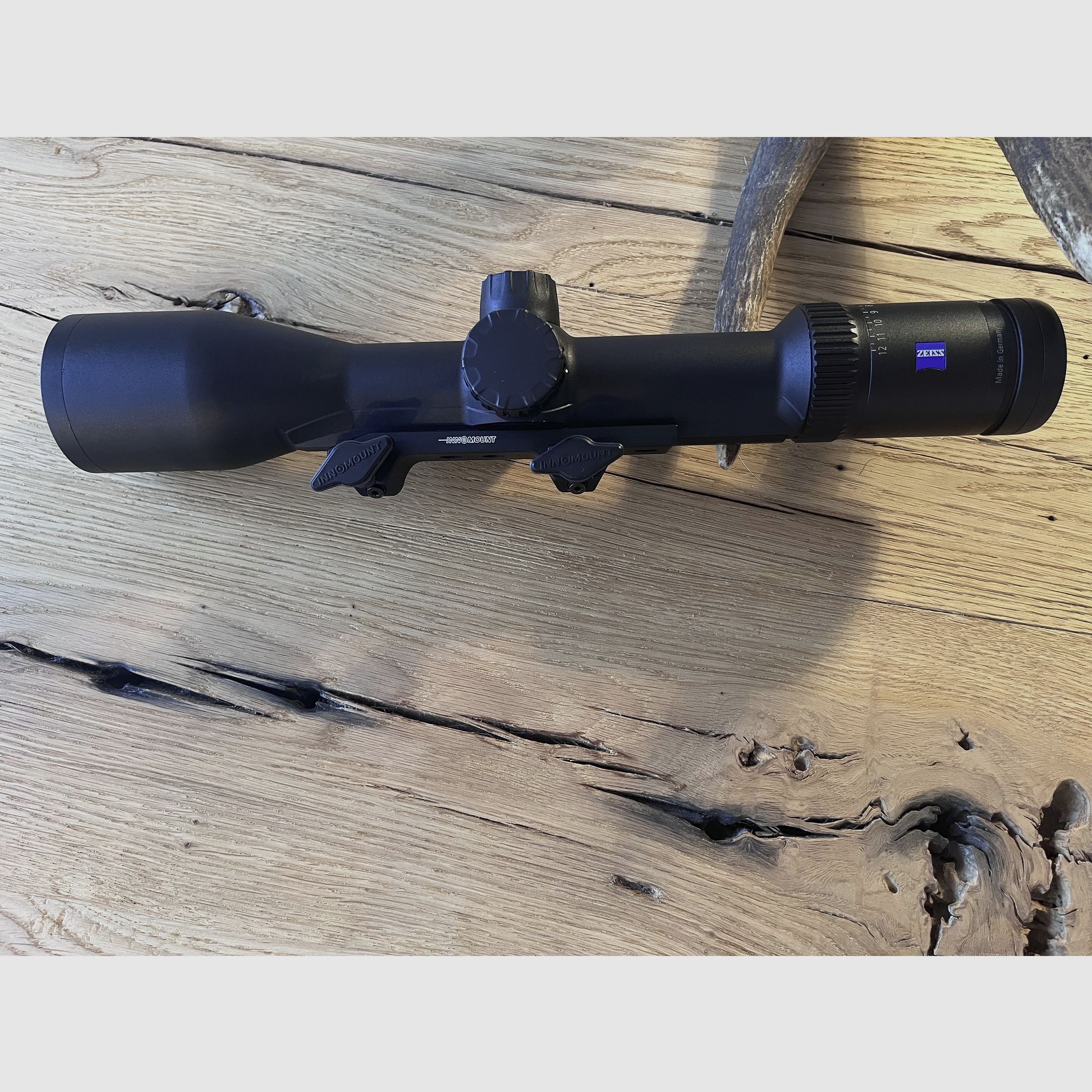 Zeiss Conquest V6 | 2.0-12x50 | Schiene | Rotpunkt | Absehen 60