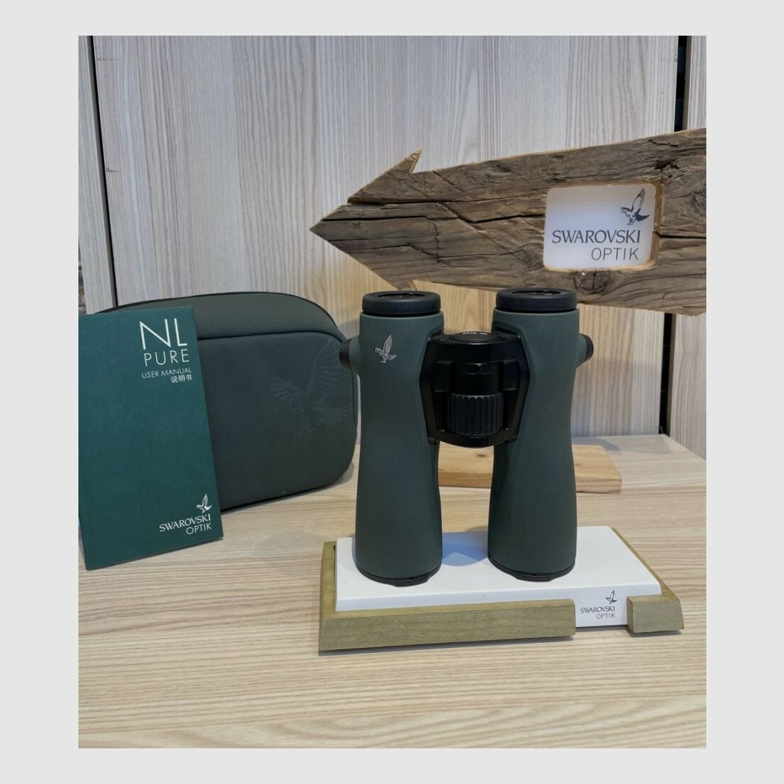 SWAROVSKI OPTIK NL PURE 8x42 - 'UN AVEC LA NATURE'