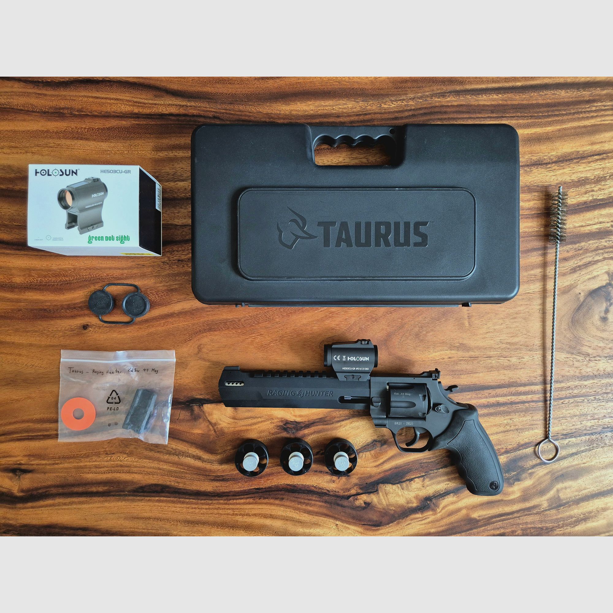 Taurus Raging Hunter 8 3/8" Lauf .44 Mag. inkl. Holosun Elite HE503C-U-GR – Neuwertiger Zustand