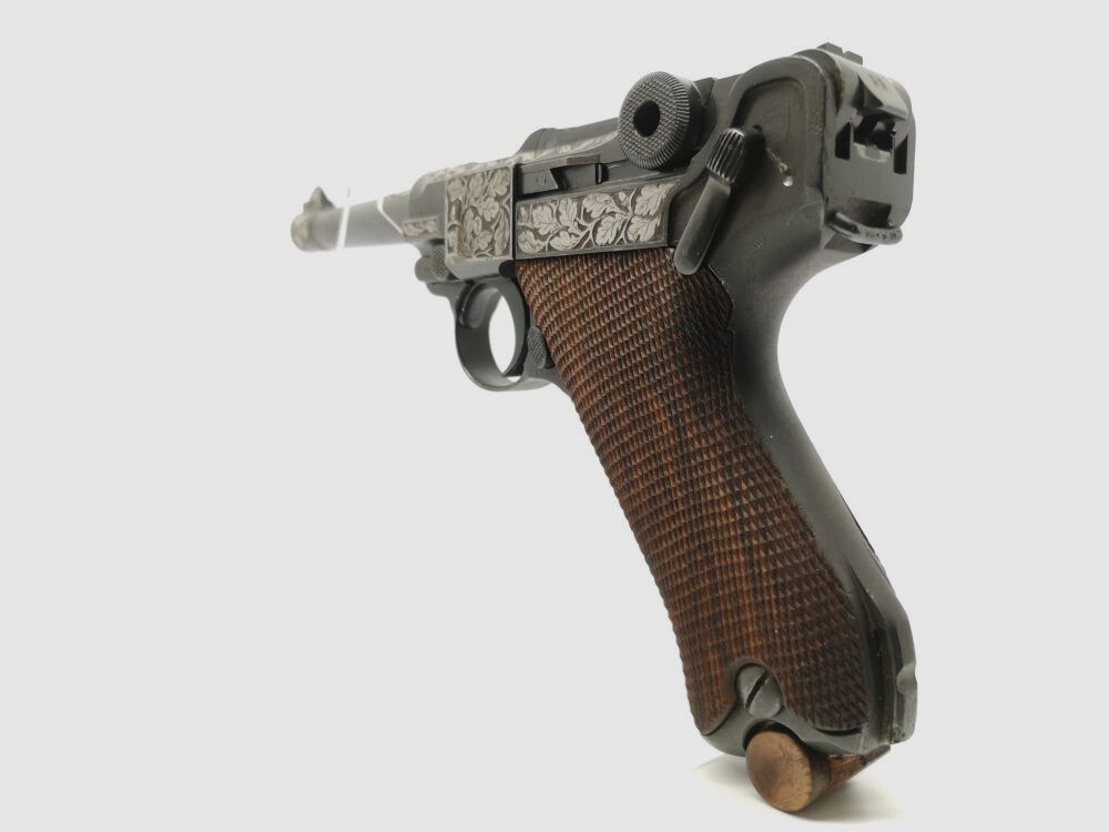 DWM P08 mit feiner Handgravur (Unikat)