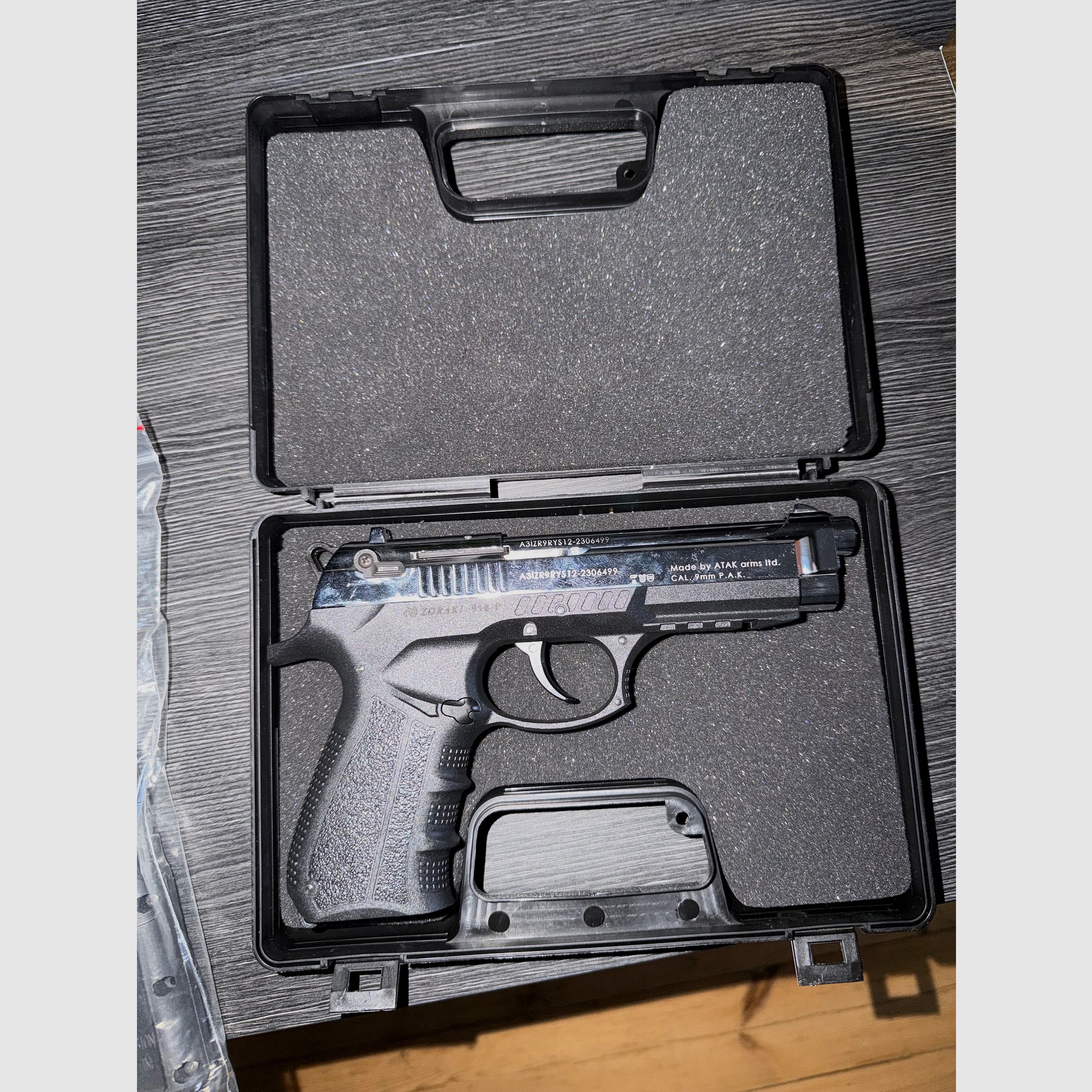 918-P Schreckschusspistole Chrom 9mm inkl. Zubehör