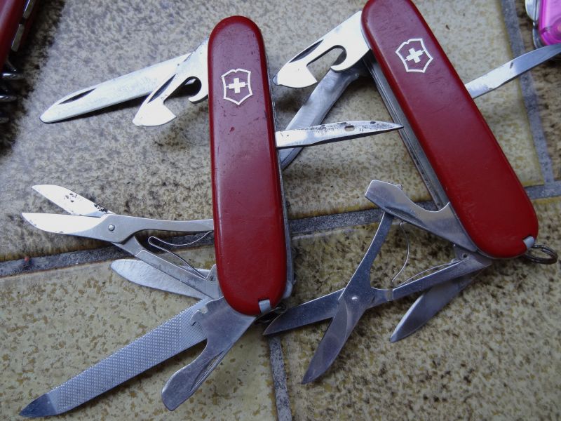 Konvolut Schweizer Messer Victorinox Wenger