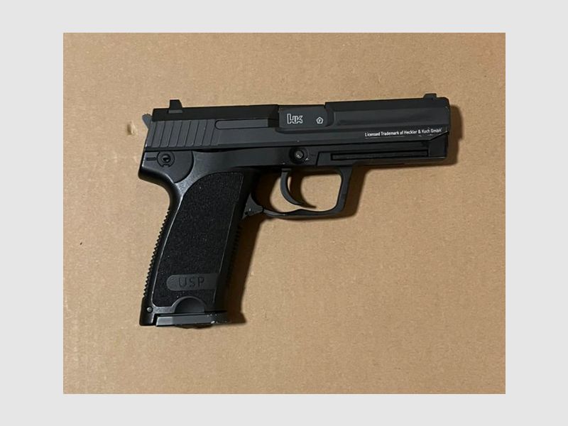 Heckler & Koch USP 4.5 mm BB Co2 pistol with blowback (P18)