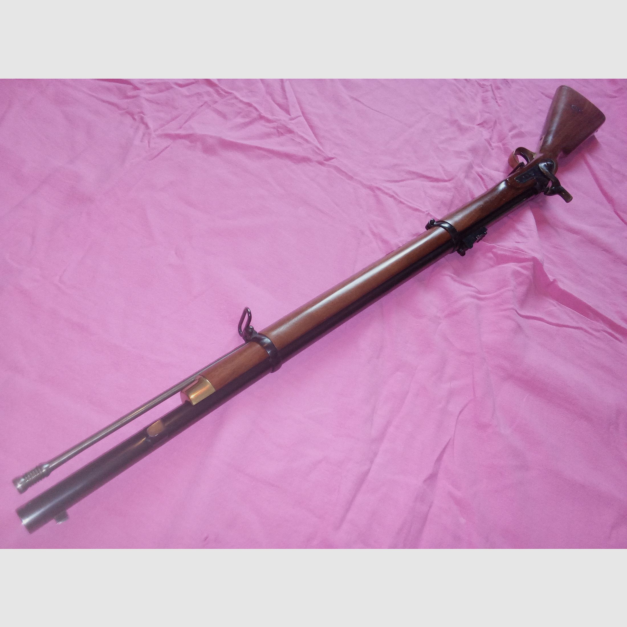 Gewehr PEDERSOLI Enfield 2 Bänder Pat 1858 mit Schlagbolzen Kal 577