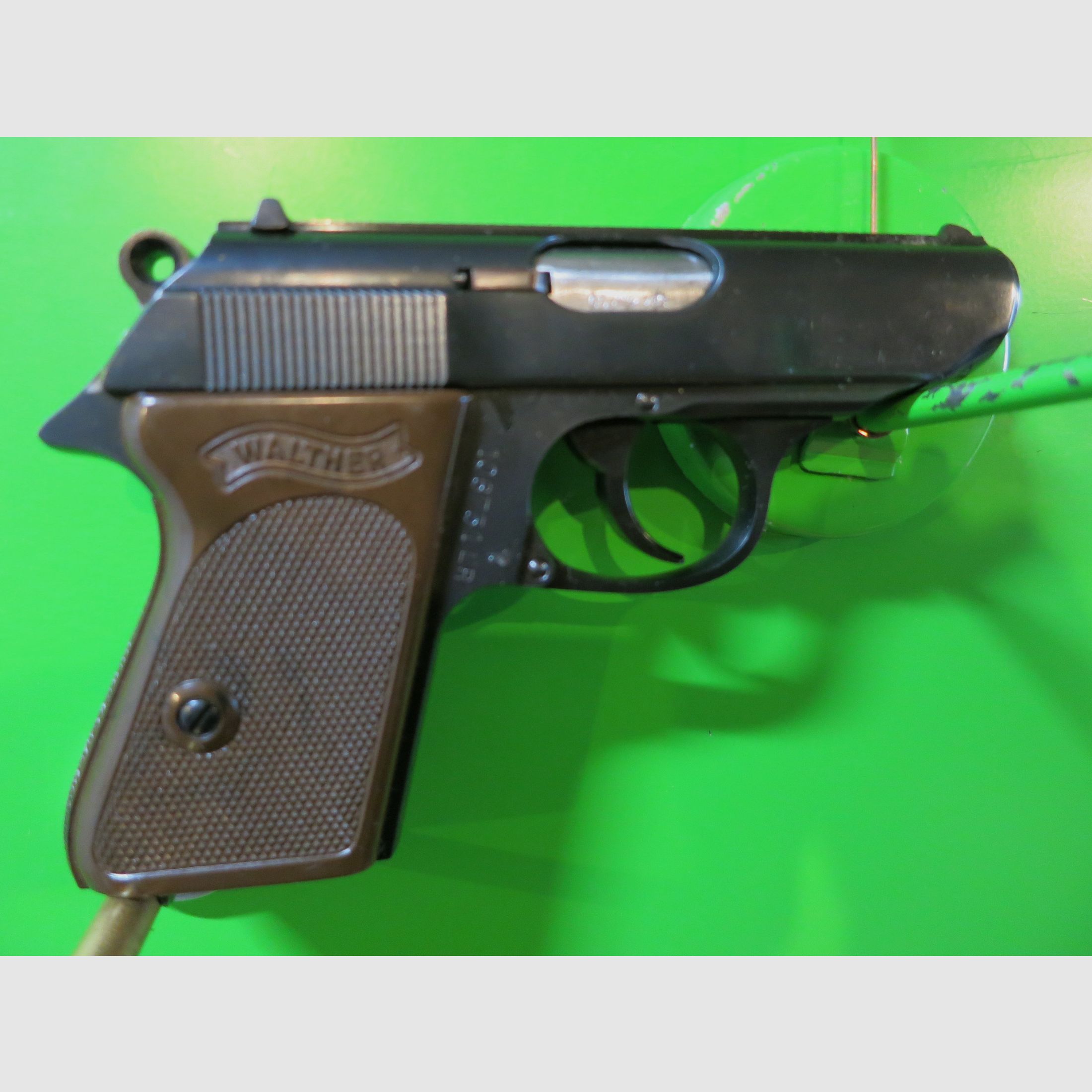 Halbautomatische Pistole, Walther PPK, Kal.  .22lr Übungspistole       #43-