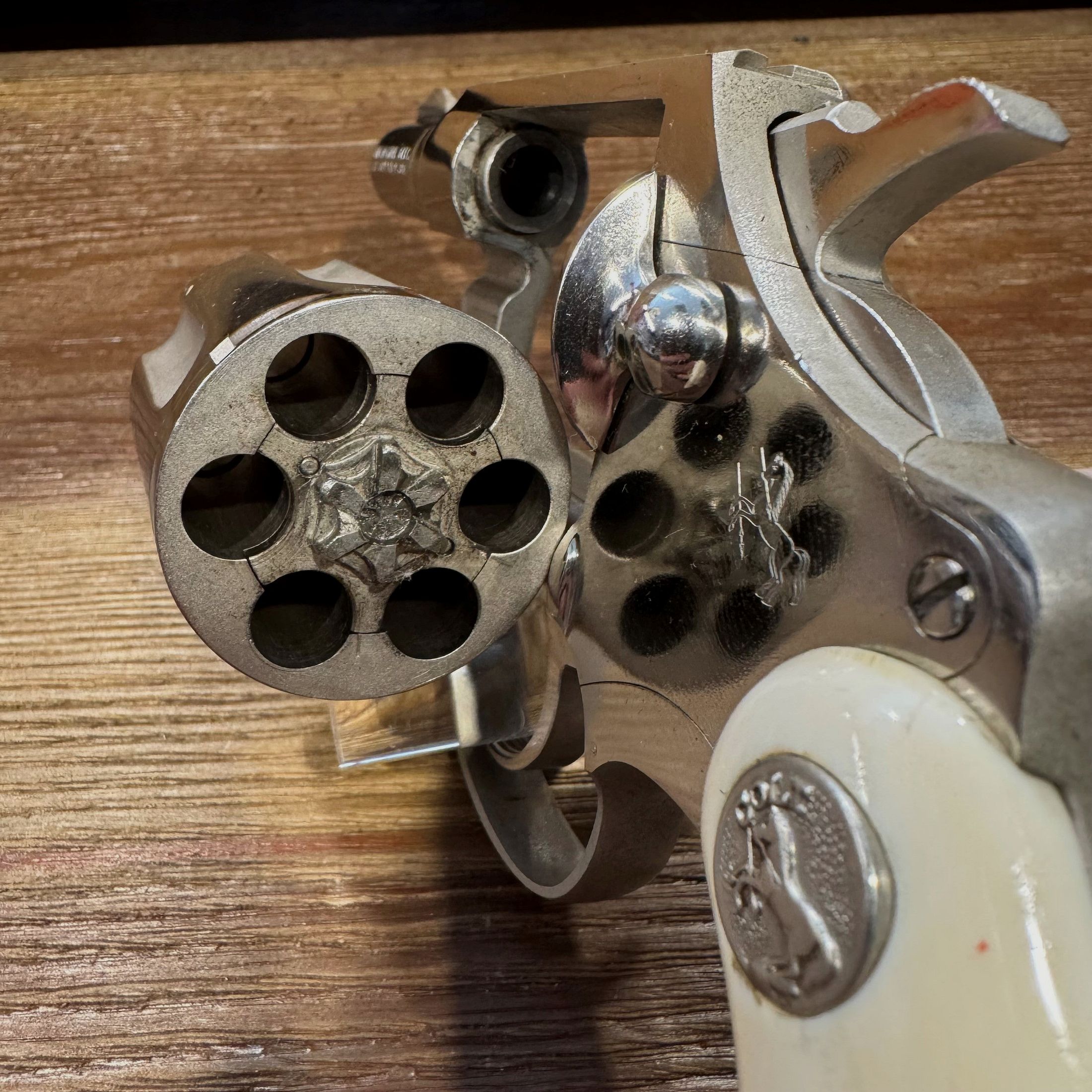 COLT DETECTIVE SPECIAL 32 COLT N.P., afbeelding 6 van 6