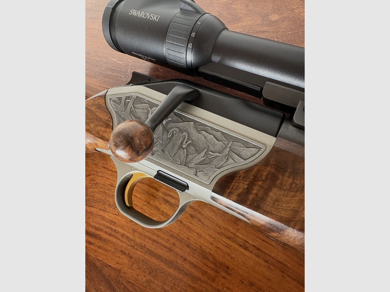 Blaser R8 .30-06 Springfield con Swarovski Z6i 2,5-15x56 P HD