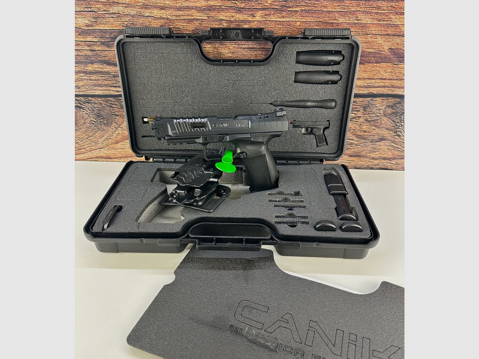 Canik Pistool TP9 SFx Rival Dark Side Kaliber 9x19 inclusief accessoires