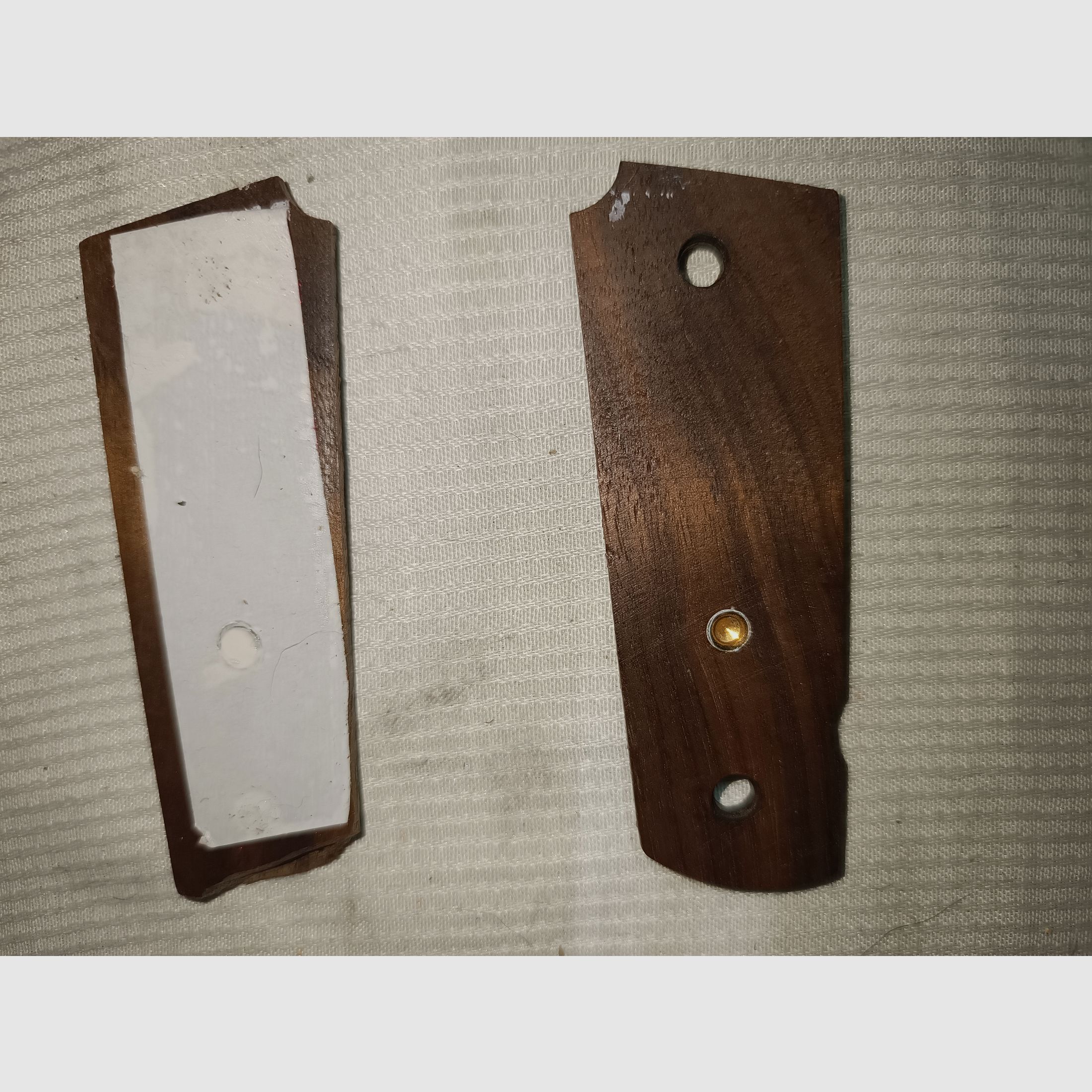 Colt 1911 grips en bois avec logo Colt