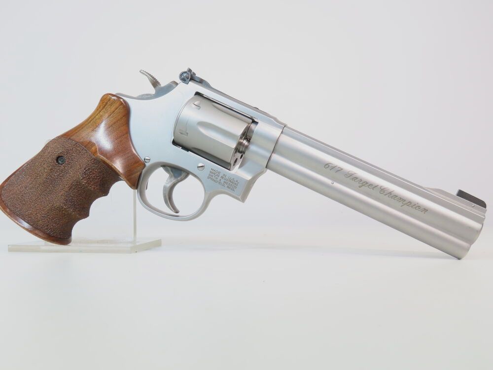 Schöner Smith & Wesson 617 - 3 Target Champion!