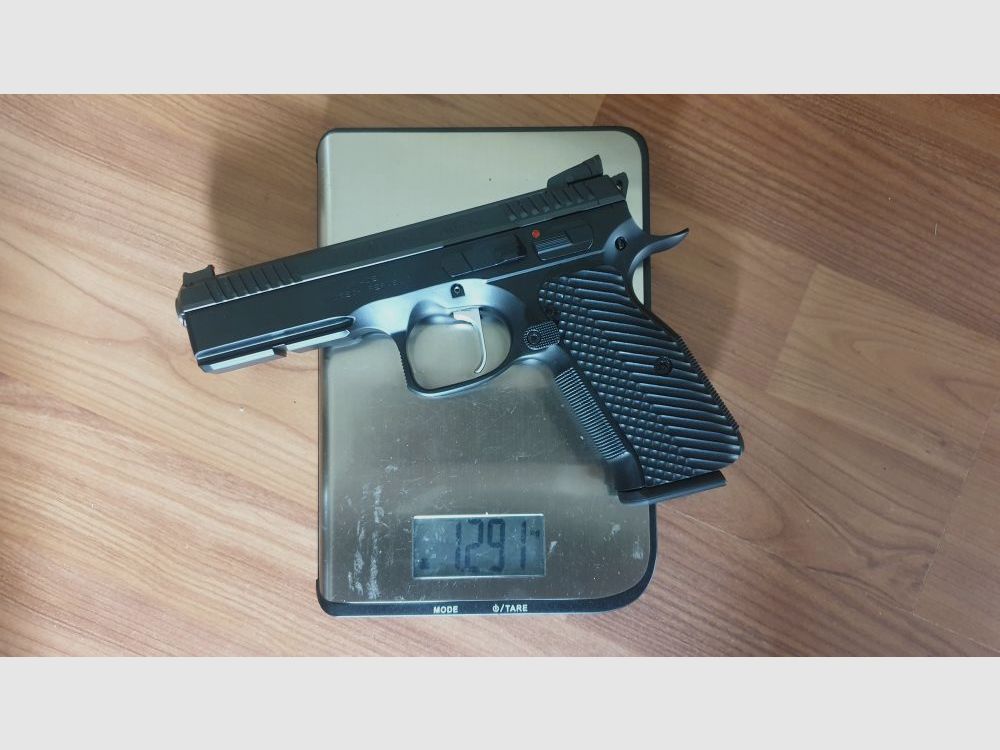 -CZ- Shadow 2 single action only 1291g