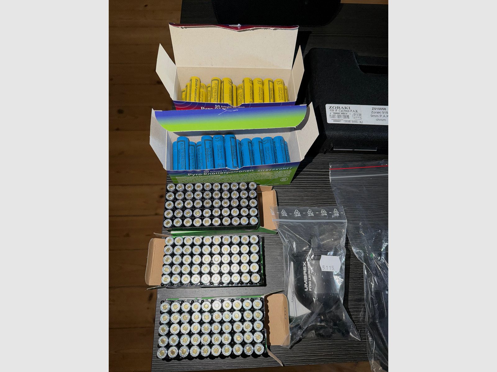 918-P Schreckschusspistole Chrom 9mm inkl. Zubehör