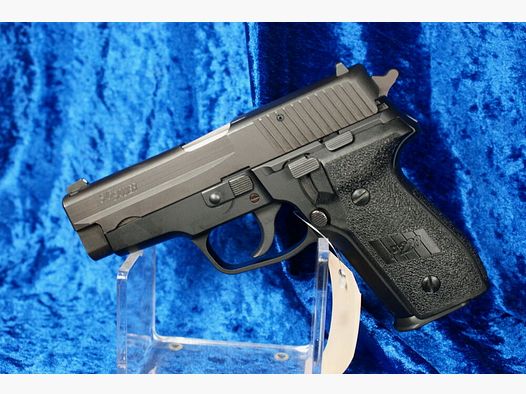 SIG Sauer GmbH	 P228