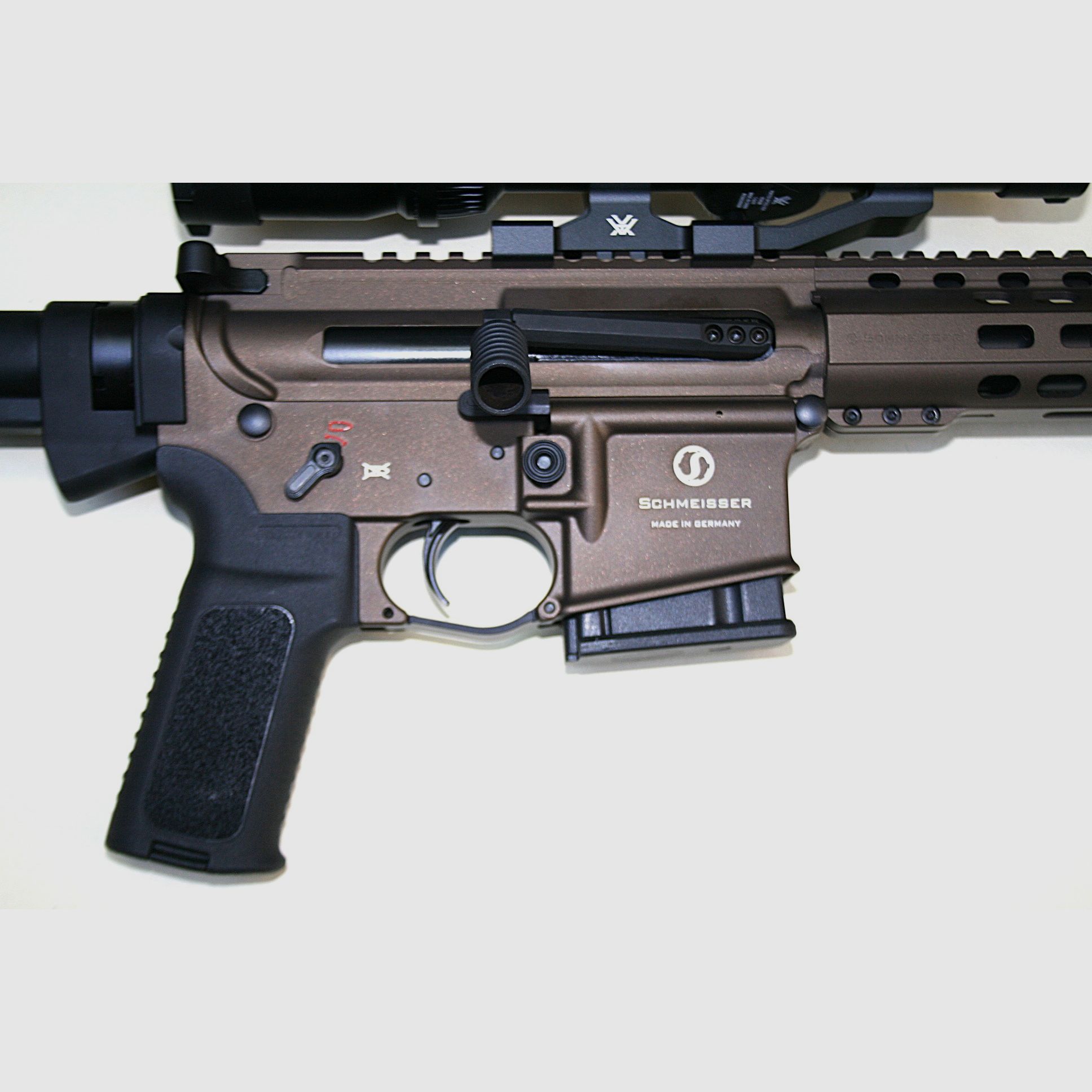 Pack Geweer SCHMEISSER SP15 Bronze Kal.222 met telescopische kolf + VORTEX Venom 1-6×24 richtkijker + Vortex montage ringen + DAKOTA Carbon bipod, afbeelding 5 van 12