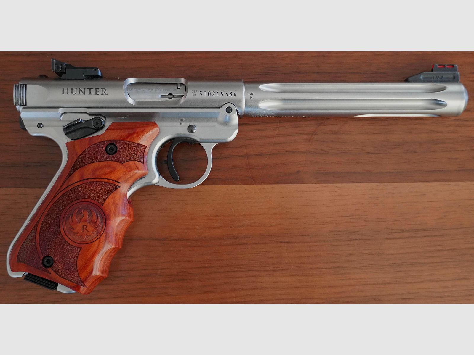 Ruger MARK / MK IV Hunter 6.88" stainless steel in caliber .22lr