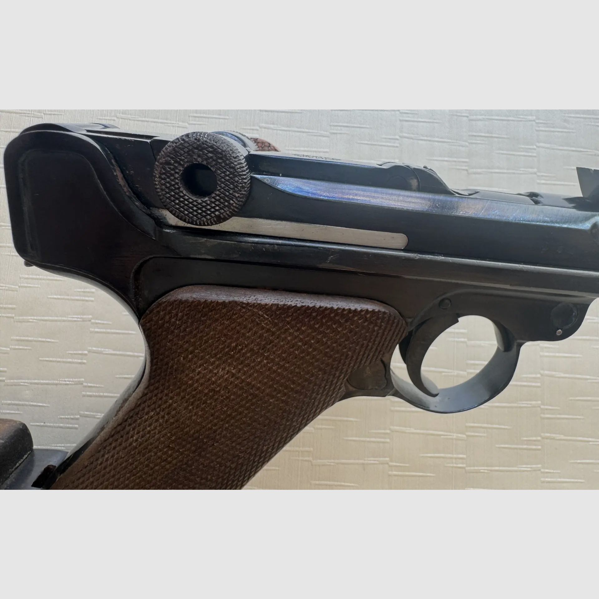 DWM P08 Artillerie – Lange Pistole 08 Modell 1915 mit Anschlagschaft
