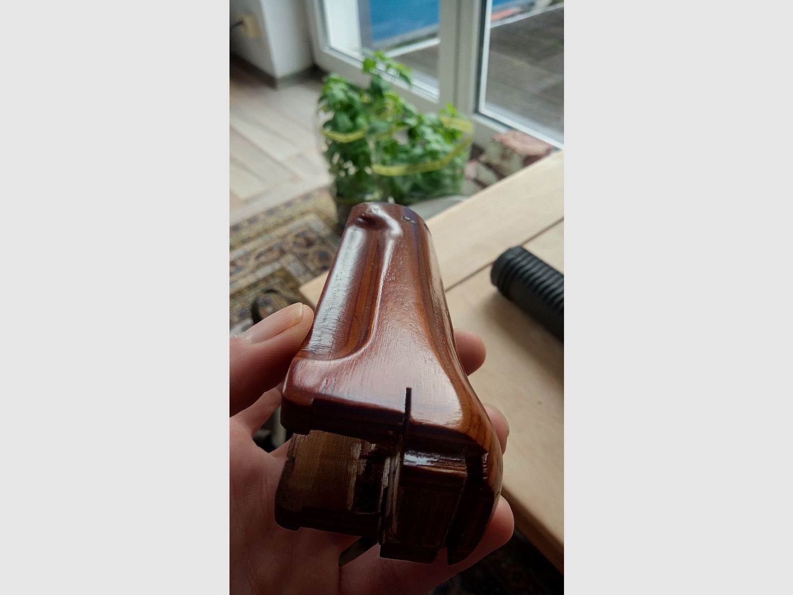 Protezione in legno per AKS-74u / Krinkov russo con molla e distanziatore Tula circa 1985 protezione in legno AKSU