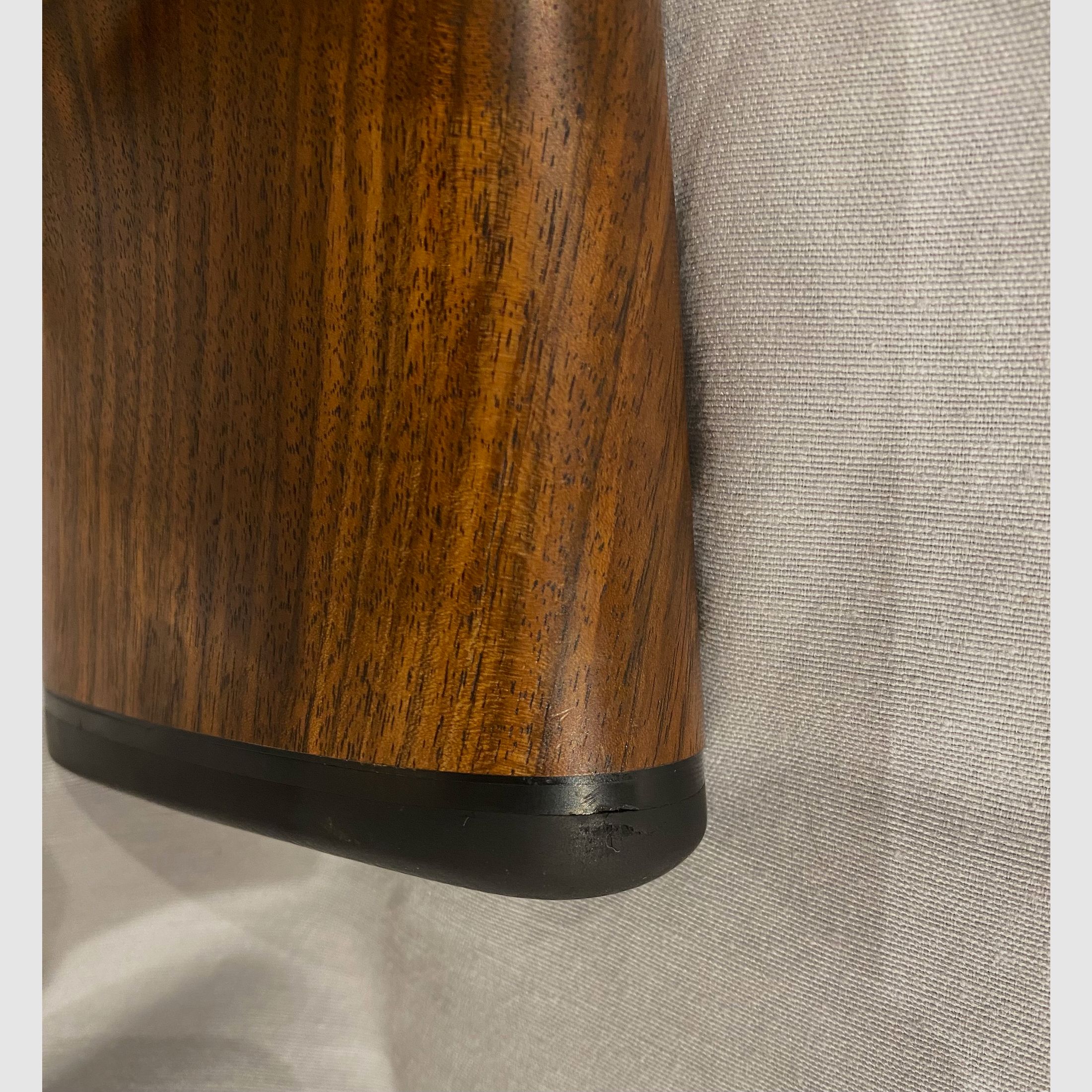 Blaser R8 Holz Standard mit Swarovski Sattelmontage 