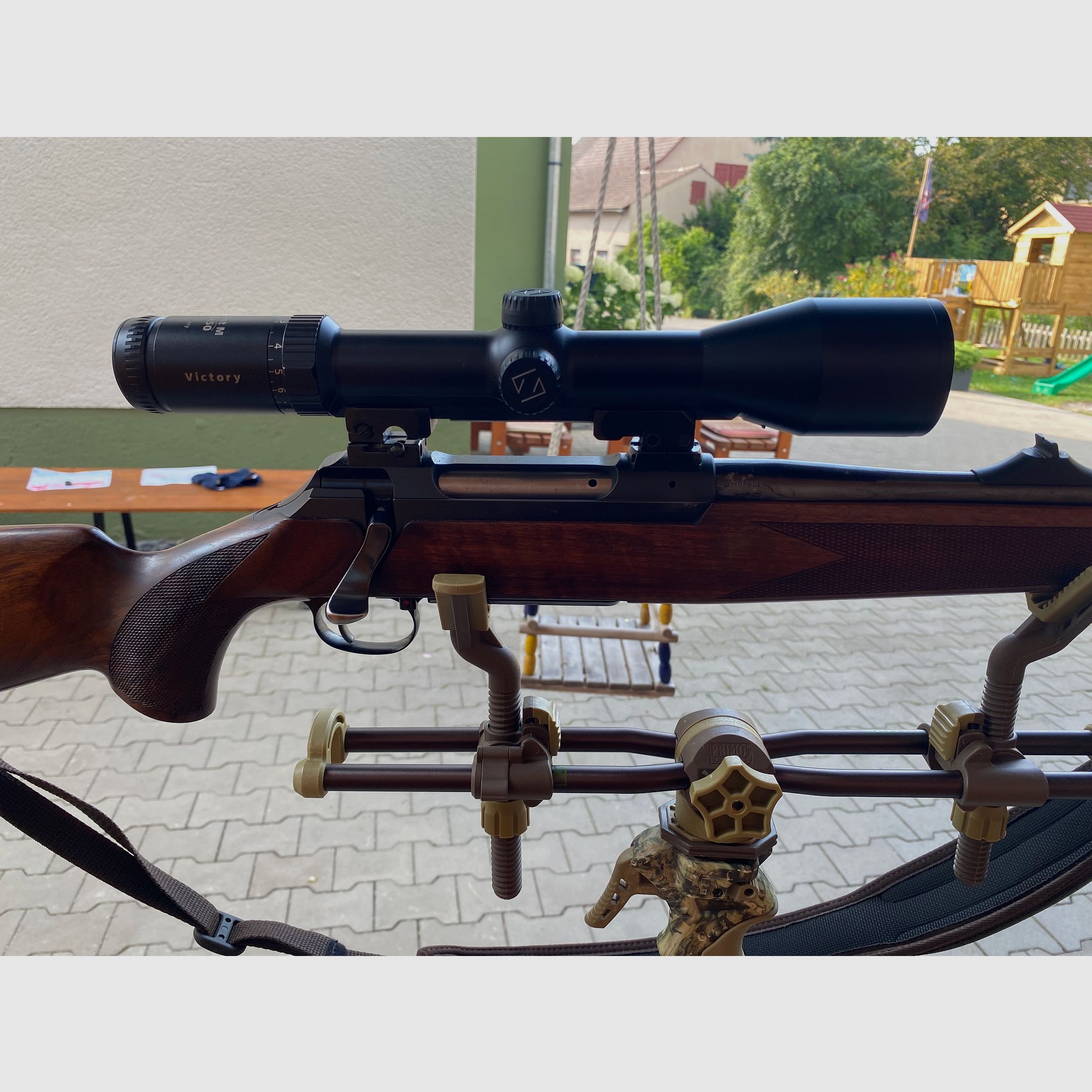 Sauer 200  in 7x64  mit Zeiss Varipoint 2,5-10x50