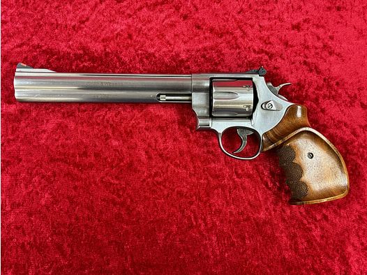 Smith & Wesson 629-5 Classic