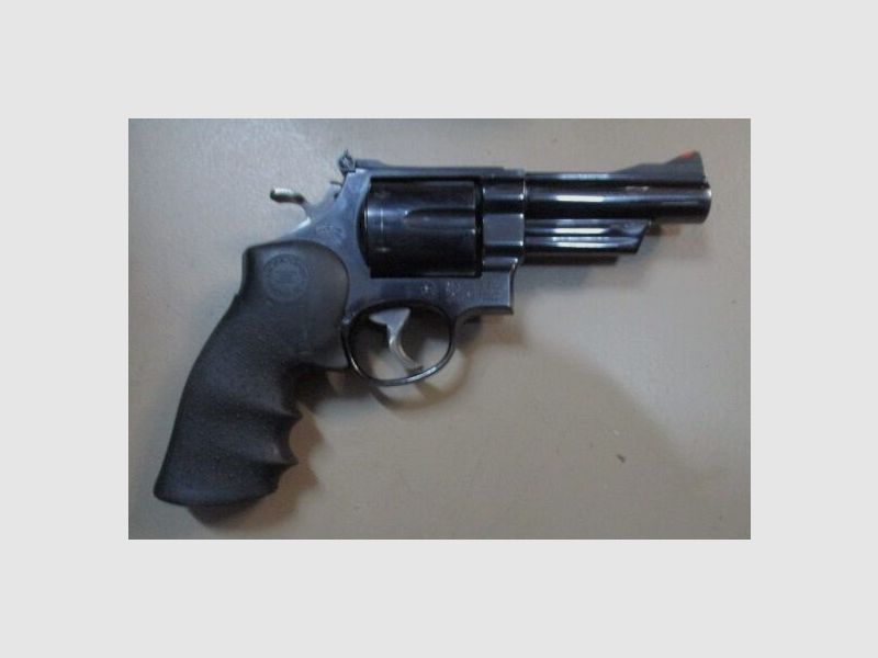 Revolver .44 Rem Mag, Smith & Wesson Mod. 29-2 4 pouces 29-2