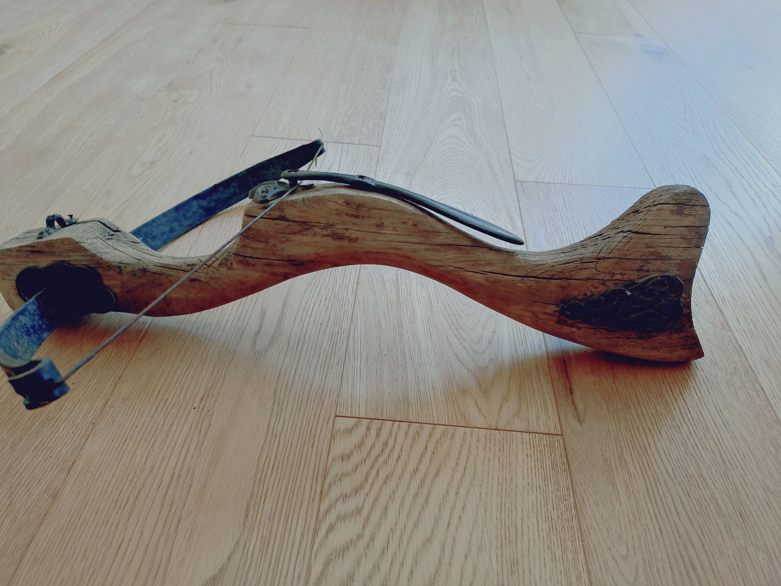 Armbrust antik historisch Erbstück 