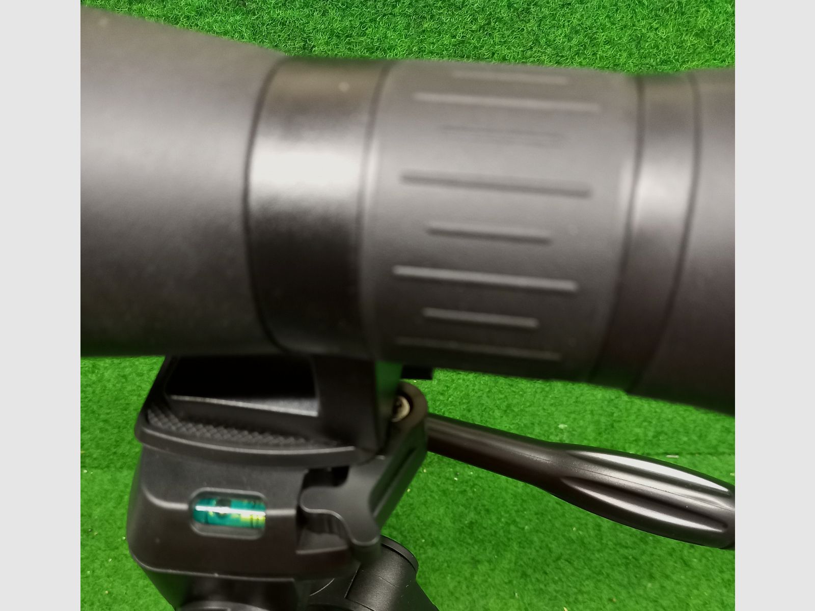Neuw.  Spektiv 25-75x56