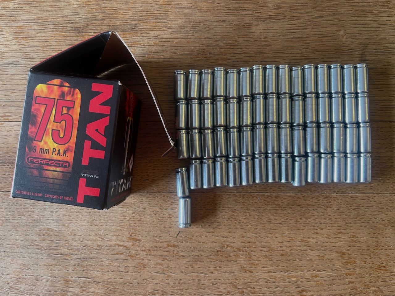 Umarex ammunition 9 mm P.A.K. Perfecta 61 pieces and Umarex ammunition 9 mm P.A.K. 50 pieces