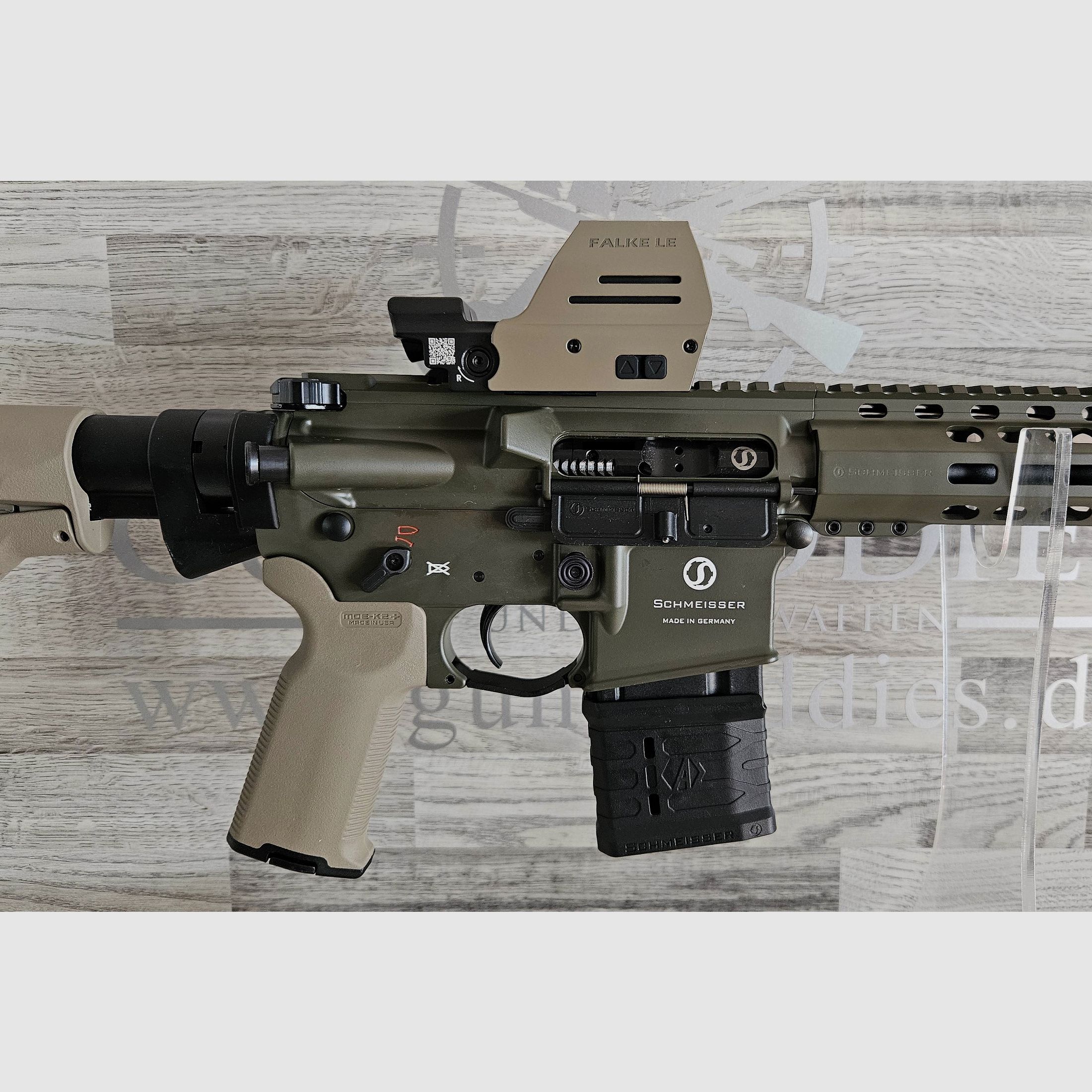 Schmeisser AR15 M4FL 14,5" OD Green Sondermodell MAGPUL Kal. .223Rem mit Optik - versandkostenfrei - Neuware vom Fachhandel