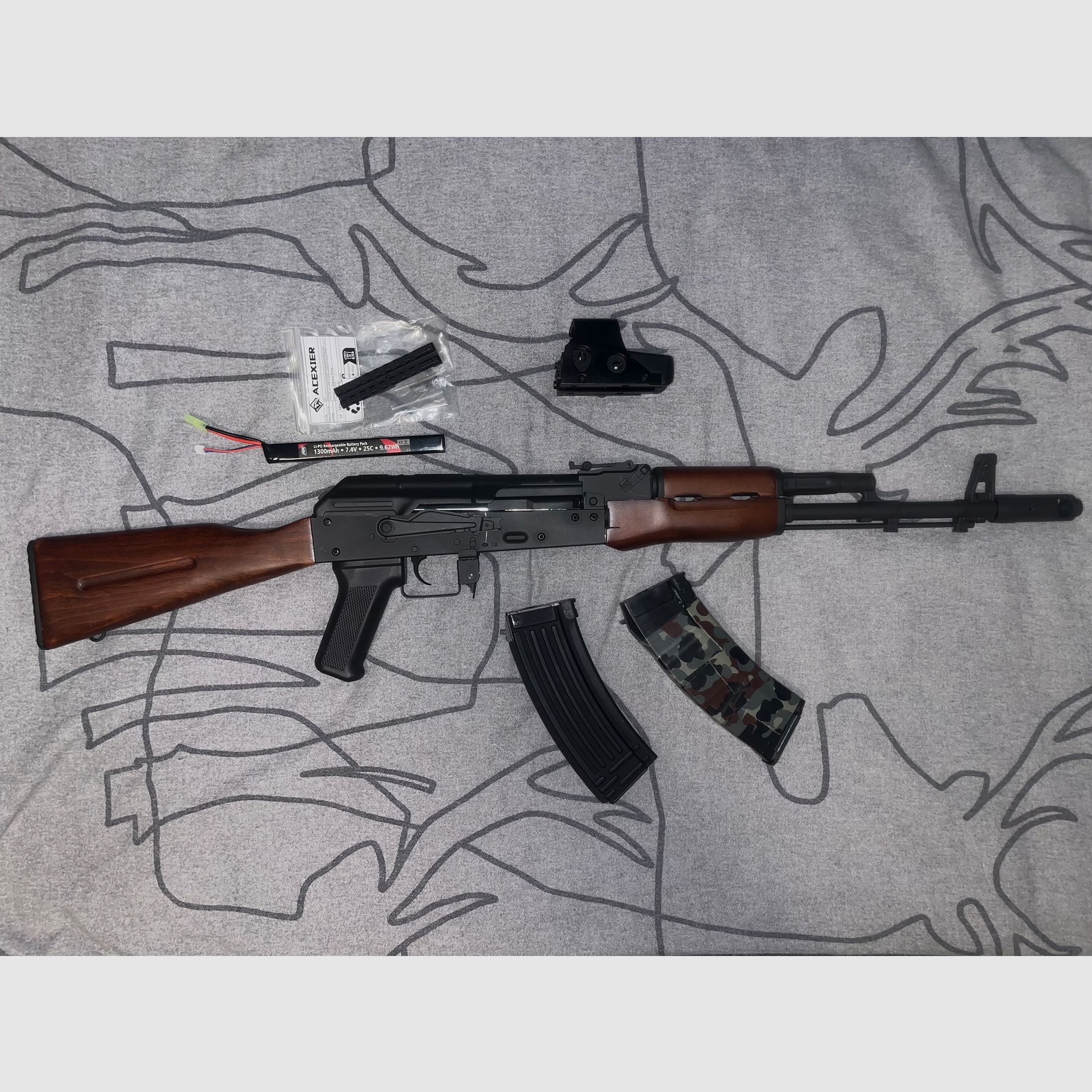 AK-74 Vollmetall Echtholz BlowBack S-AEG APS mit Zubehör 